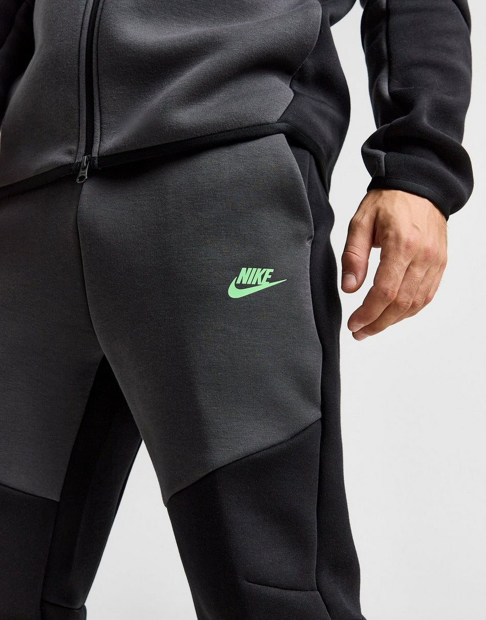 Pantaloni della Tuta Nike Tech Fleece